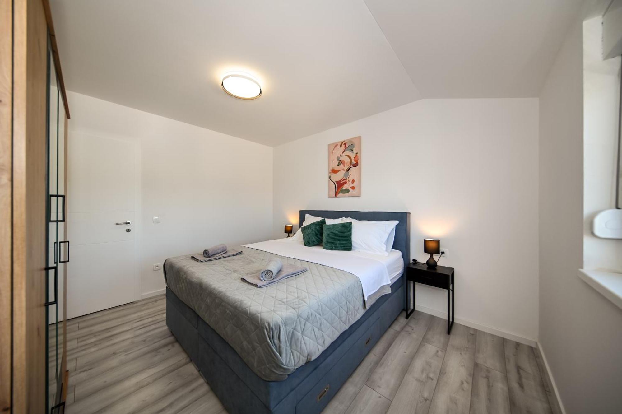 Veliki Apartman Petra โพเซดารเย ภายนอก รูปภาพ