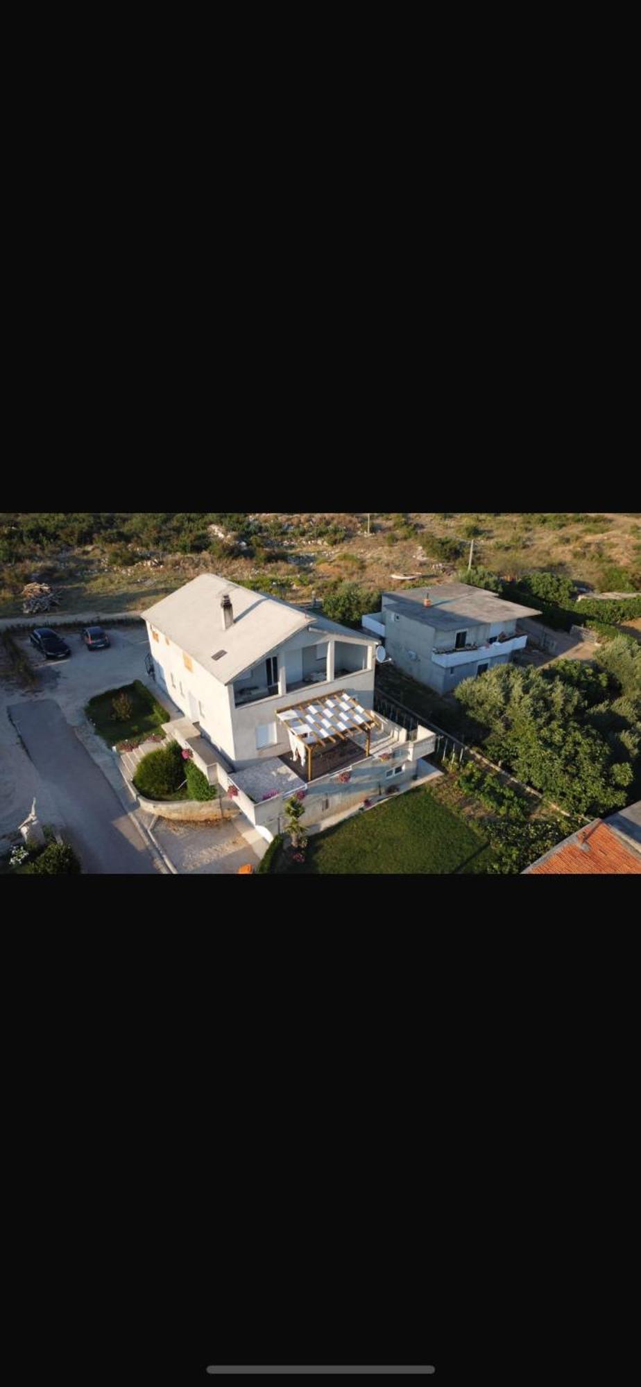 Veliki Apartman Petra โพเซดารเย ภายนอก รูปภาพ